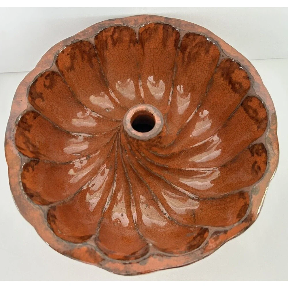 Antique American Redware Pottery Sponge Glaze Turks Head Bundt Cake Mold 8 1/4